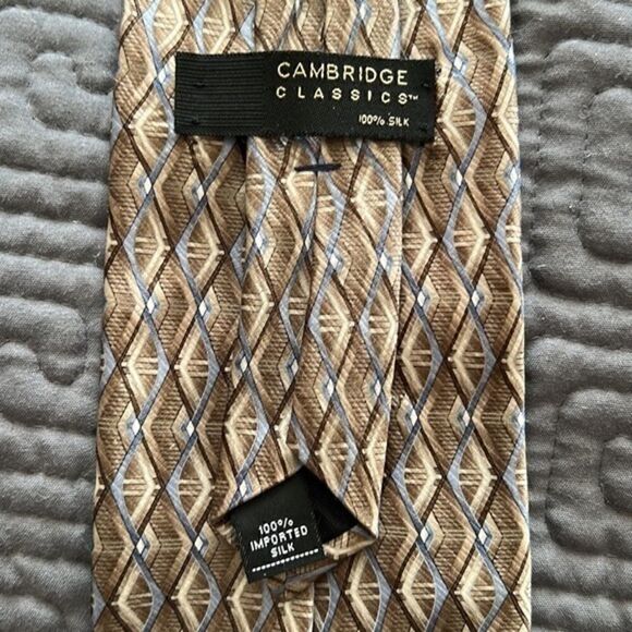 Cambridge Classics 100% Silk Tie - Picture 4 of 5